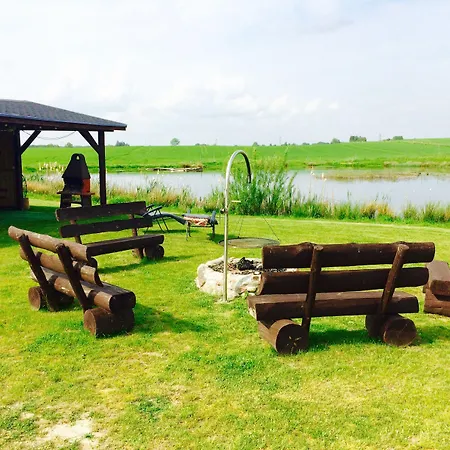 Agro Nad Stawem Farm stay