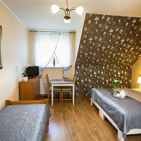 Agro Nad Stawem ジュコボ