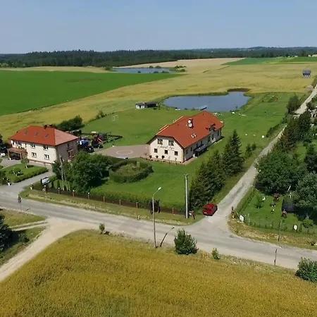 Agro Nad Stawem Bauernhof *